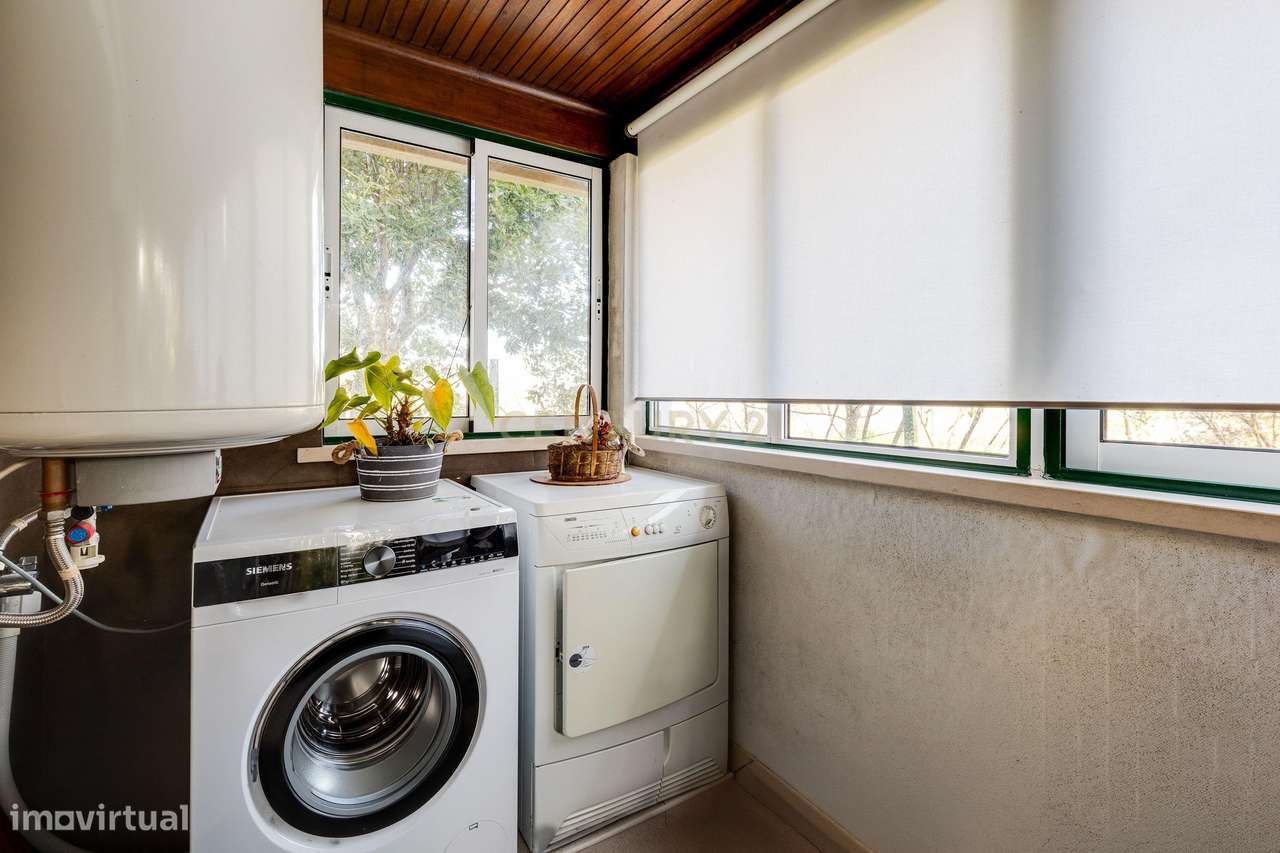 Luxuosa Moradia T 5 com Vista Panorâmica em São Simão de Litém, Pombal-9