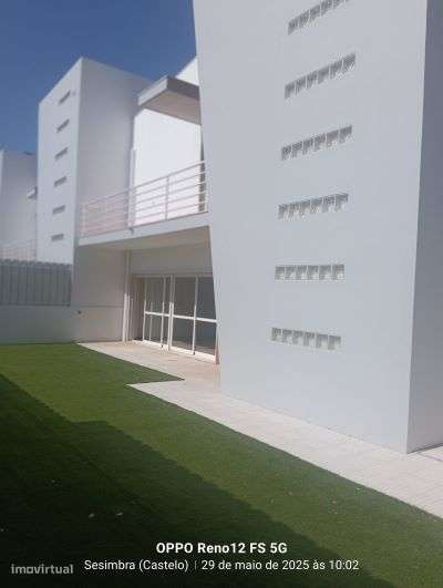 Moradia T4, localizada na zona da Cotovia, em Sesimbra-38