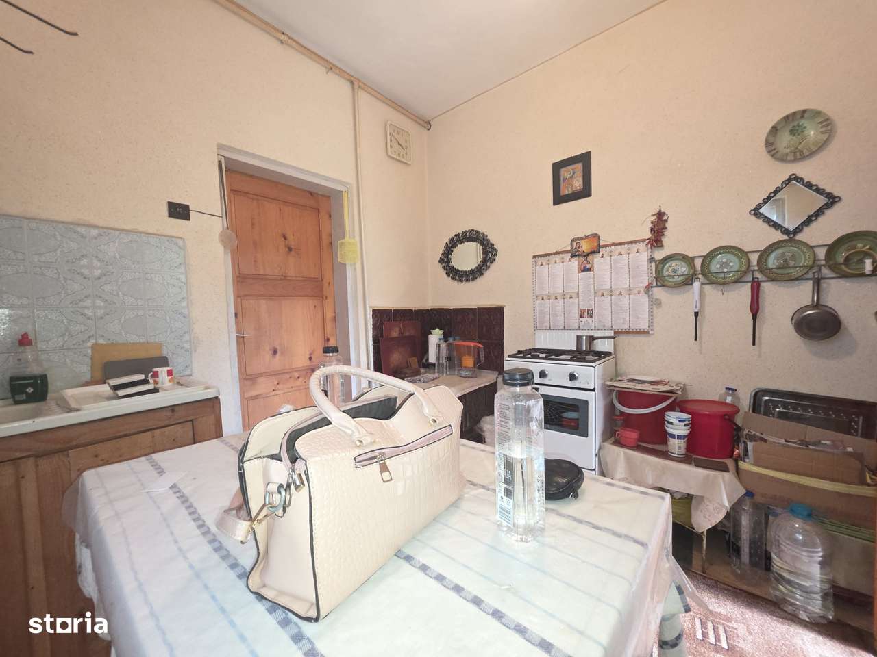 Casa ta la 5 minute de municipiul Targoviste, la pret de apartament-13