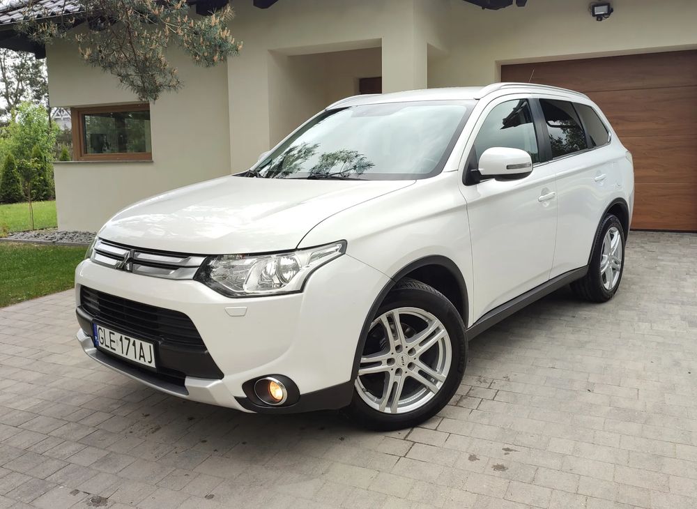 Mitsubishi Outlander III 2.0 4WD CVT Top 2015