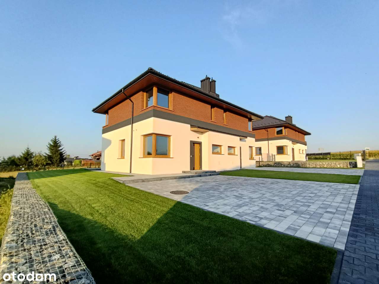 Dom w zabudowie bliźniaczej 95 m2 plus poddasze z pięknymi widokami.