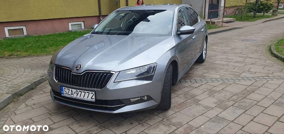 Skoda Superb 1.5 TSI ACT Ambition DSG - 8