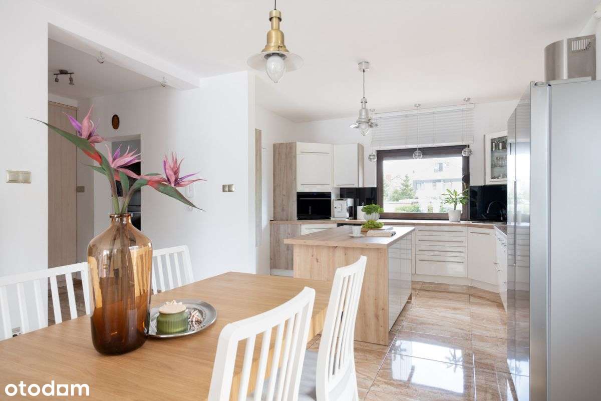 Dom wolnostojący 4 sypialnie-10