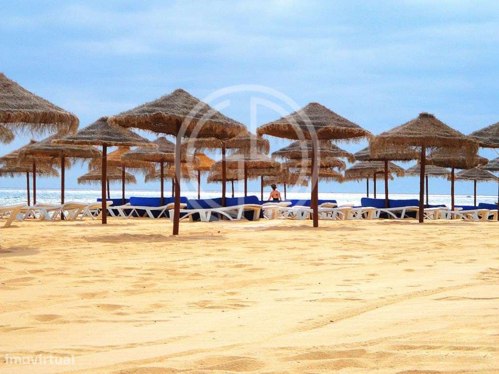 Apartamento T2 renovado, vista mar em Quarteira-15