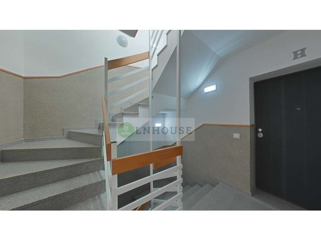 Apartamento de tipologia T1 novo a 250 m da praia de Monte Gordo.-44