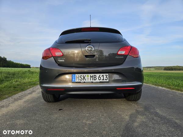 Opel Astra 1.4 Turbo Exklusiv - 10