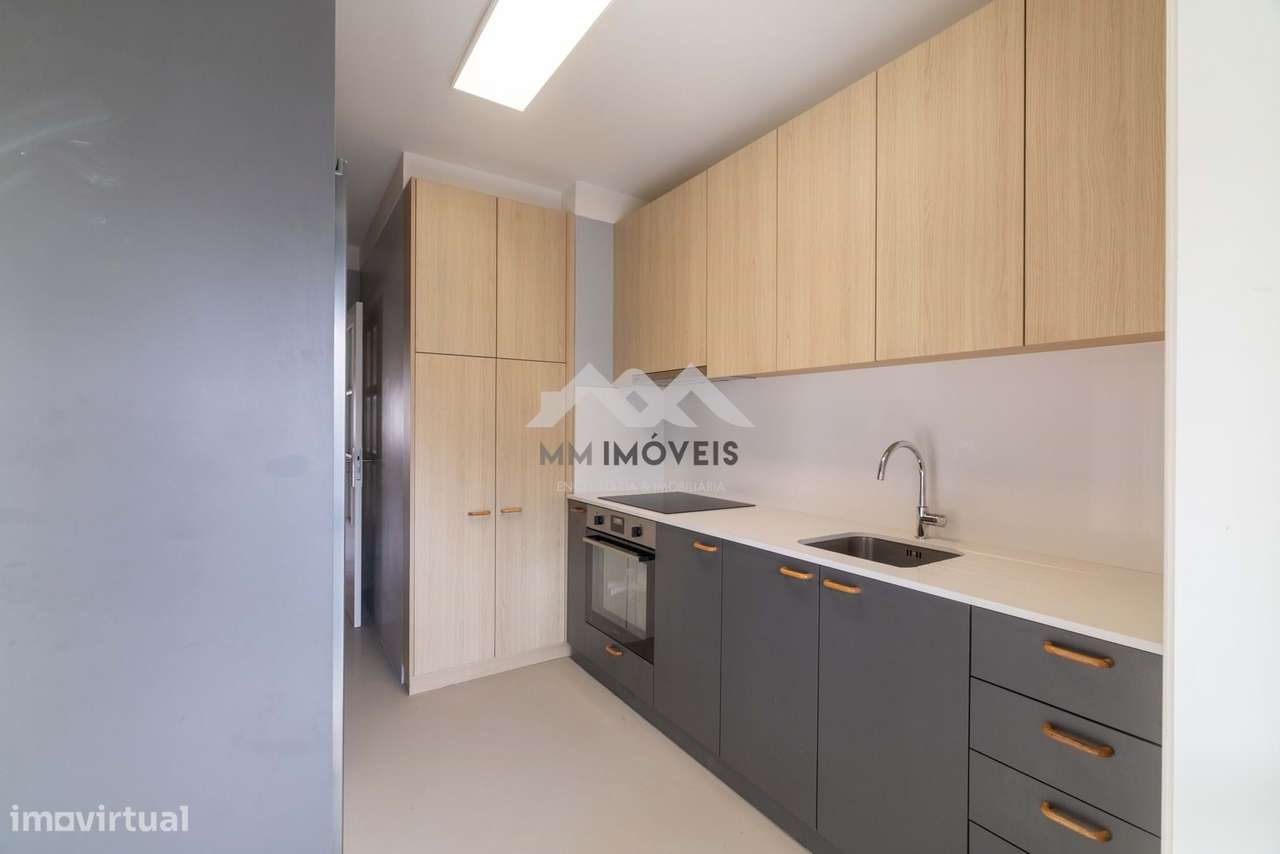 Apartamento T2 | S. Mamede Infesta | Renovado | Varanda | Garagem BOX - Grande imagem: 5/16