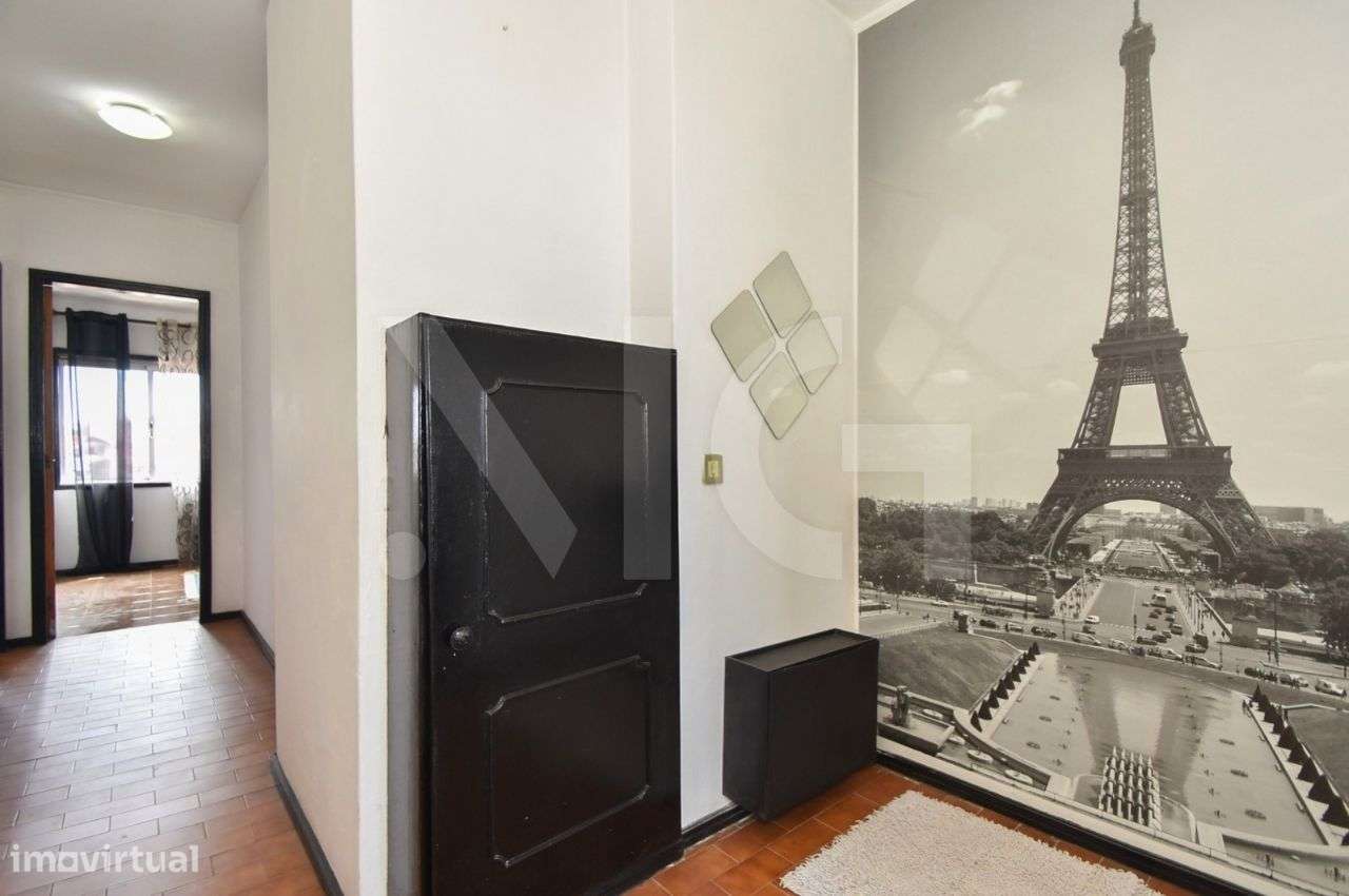 Apartamento T2 em Campanhã Totalmente Mobilado e Equipado-16