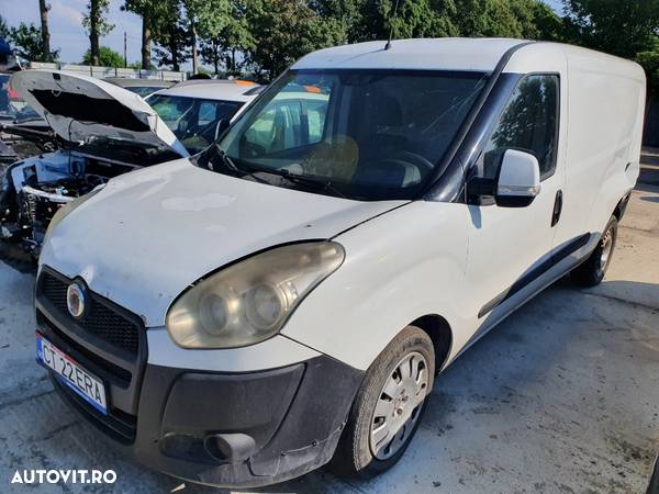 Dezmembrez Fiat Doblo motor 1.3D 66kw 90cp 199A3000 dezmembrari 2012 cutie de viteze manuala - 2