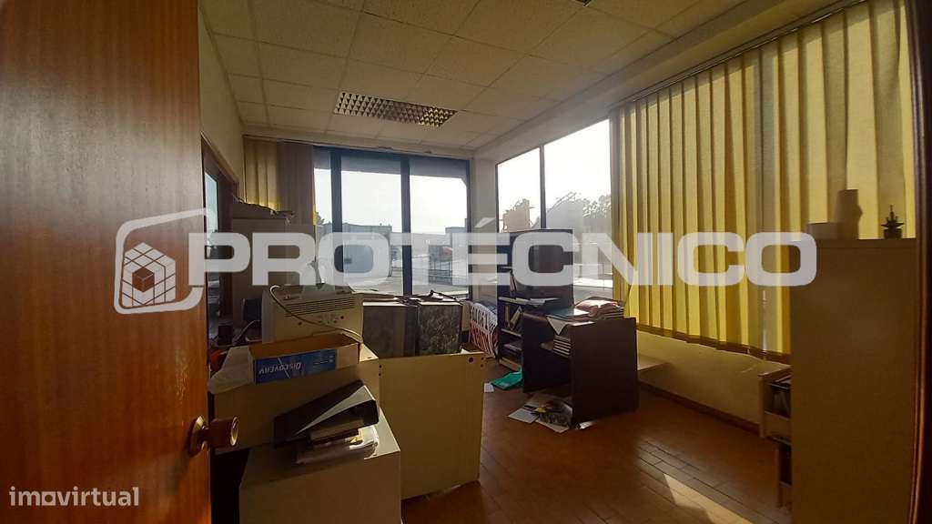 Armazém Industrial - 16.500m2 - Centro País-9