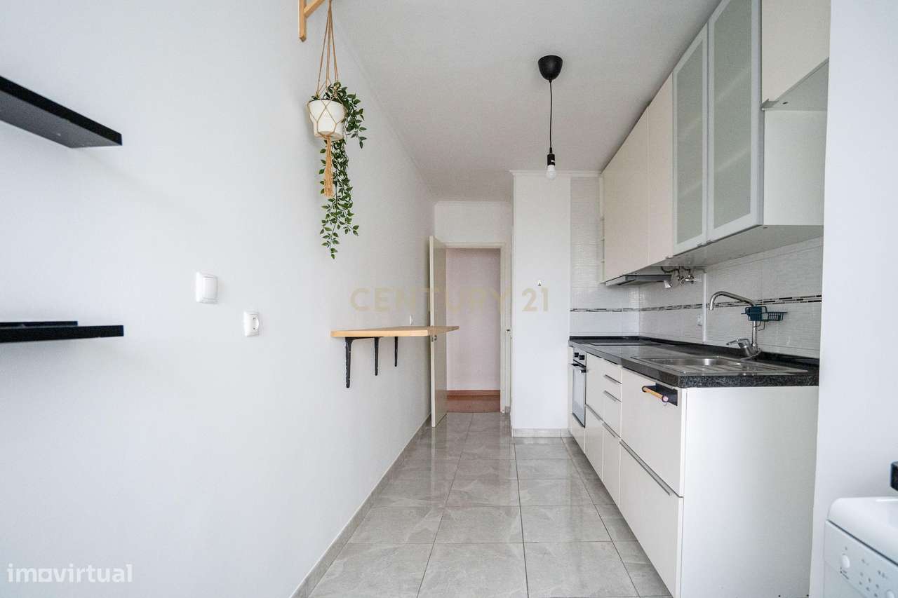 T2 Torres da Bela Vista, Santo António dos Cavaleiros - Grande imagem: 5/28