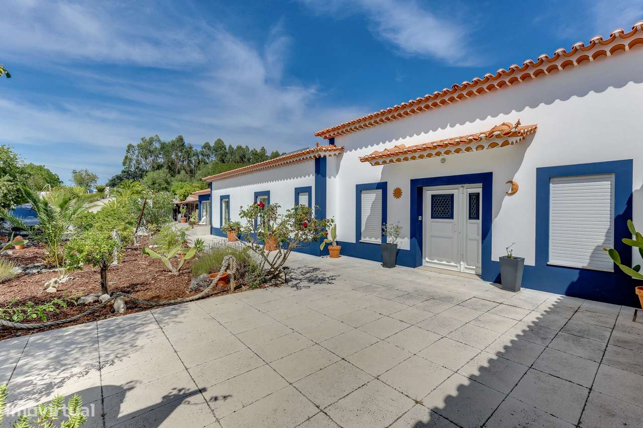 Moradia Isolada com Jardim, Piscina e Eficiência Energética – Oásis Fa - Grande imagem: 4/48