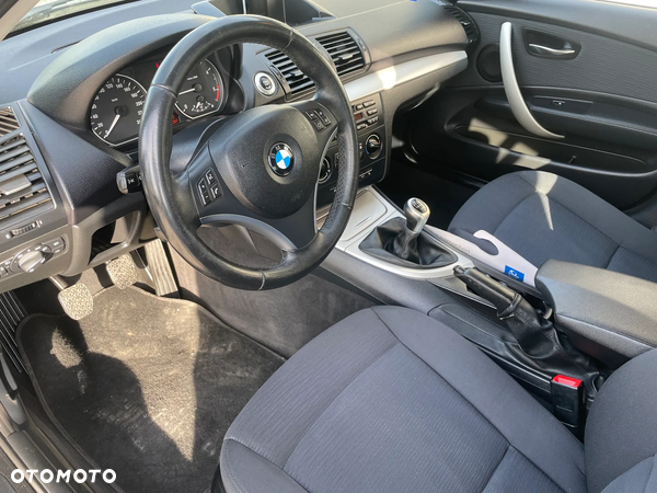 BMW Seria 1 118d DPF Edition Lifestyle - 11
