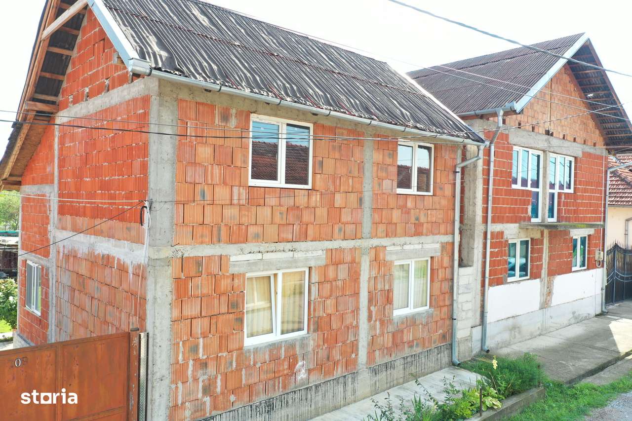 Casa cu 5 camere în Totoreni langa Beius - Imagine principală: 5/20