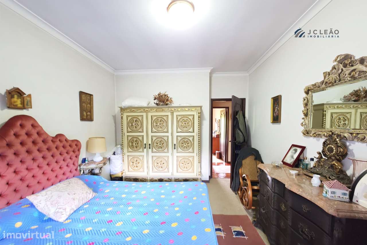 Quinta T4 com 3.670 m² de Terreno em Bitarães, Paredes-20