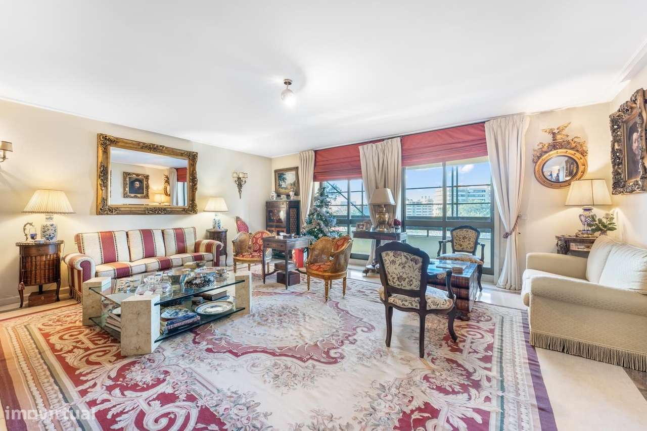 Apartamento T4 com piscina, Sete Rios, Lisboa - Grande imagem: 2/40