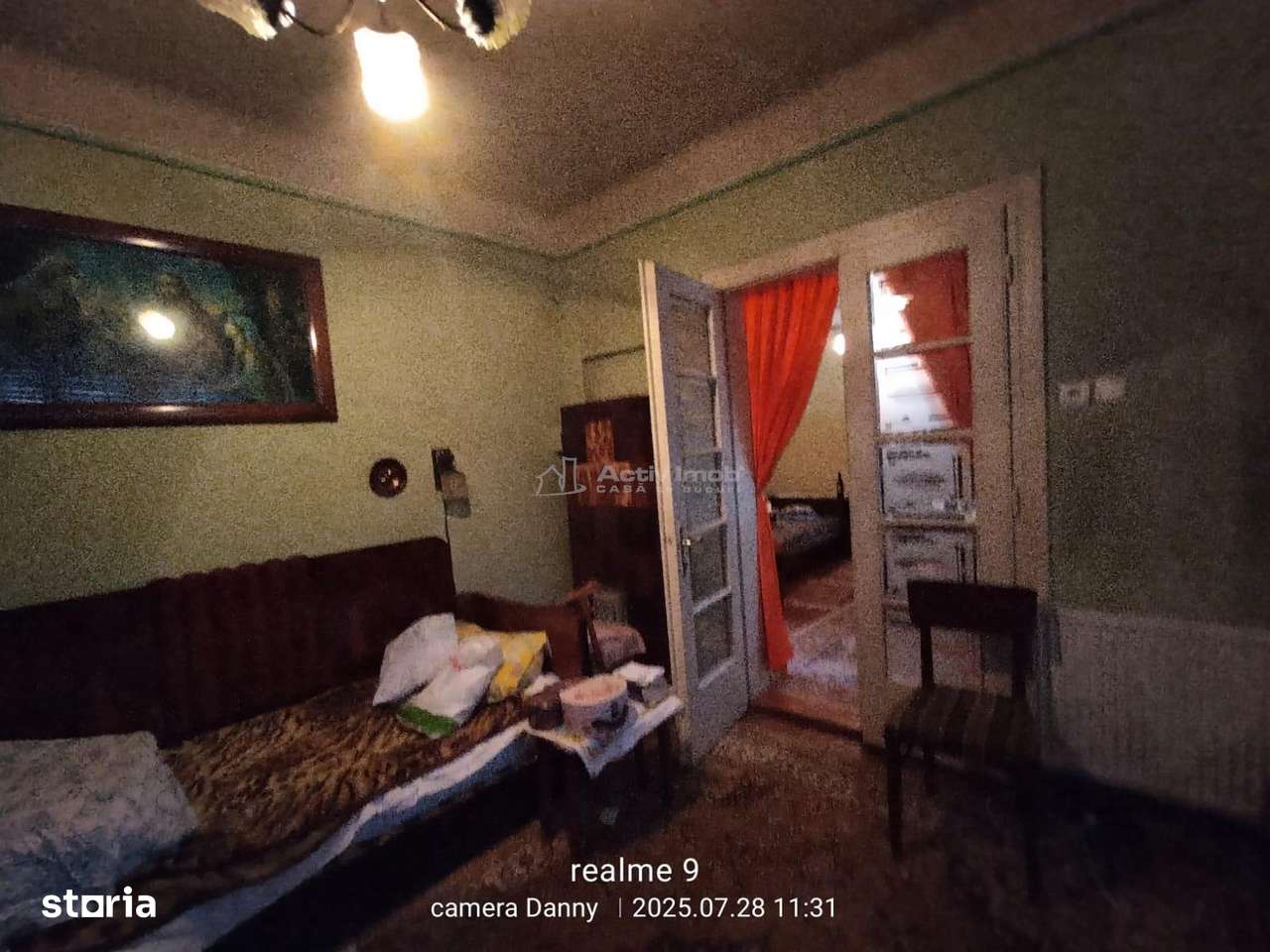 Resita Casa Curte Comuna cu Teren si Garaj.Un singur vecin - Imagine principală: 5/20