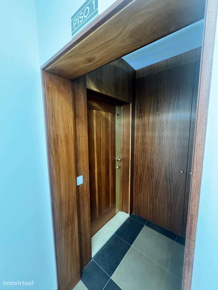 Apartamento T2 - Excelentes áreas - Perto da CESPU-13
