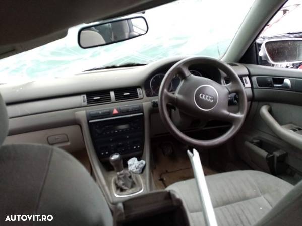 Dezmembrez Audi A6 C5 1.9 TDI - 3