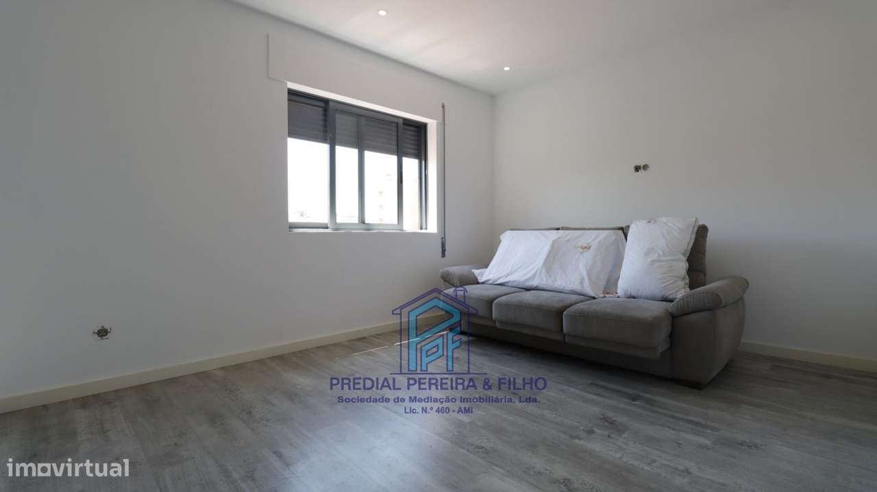 Andar Moradia T3 - Rio Tinto /Junto ao Pingo Doce - Grande imagem: 5/26