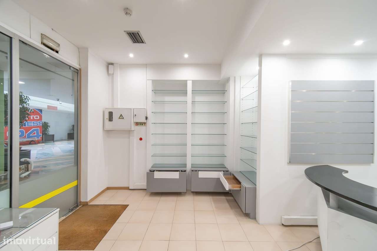 Loja no Shopping Olaias Plaza - Grande imagem: 3/10