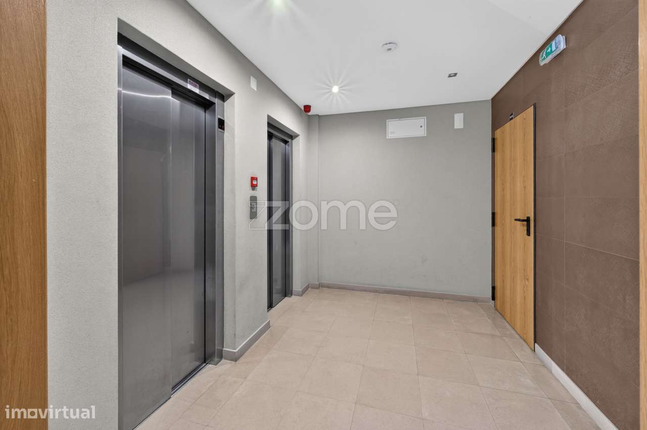 Apartamento T3 na Urbanização do Jardim da Amoreira - Ramada-30
