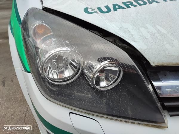 Optica Farol Direita Drt Opel Astra H Combi (A04) - 1