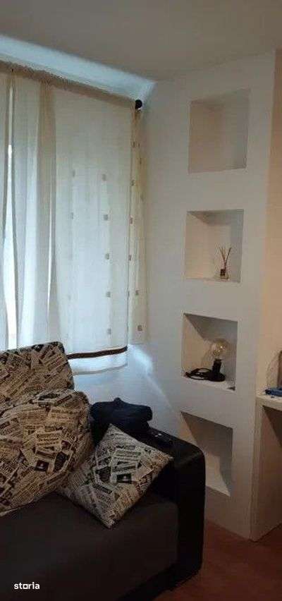 Studio Mall/Coresi - Imagine principală: 4/8