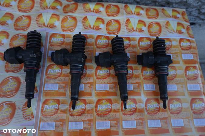 WTRYSK 1.9 TDI VW PASSAT B5 GOLF 4 BORA AUDI A4 B5 - 2