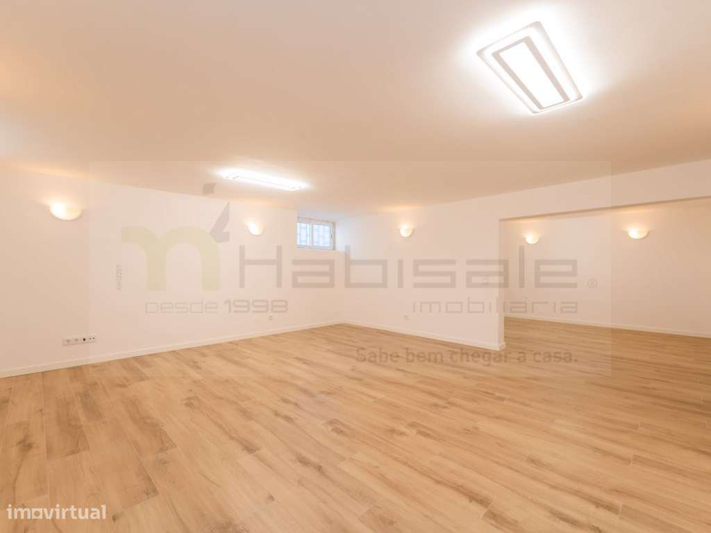 T3 Duplex, Totalmente Remodelado, com 135 m² | Murtal - Parede-34