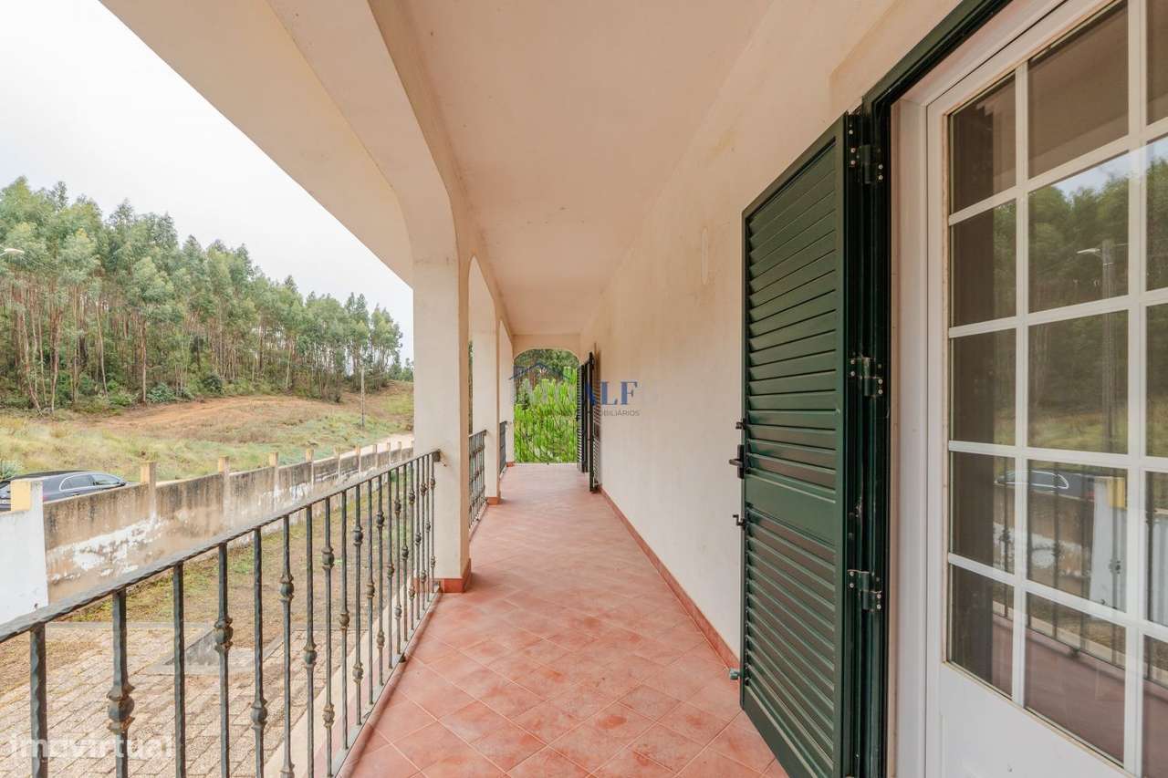 Moradia T7 com terreno perto de Vila Franca de Xira-28