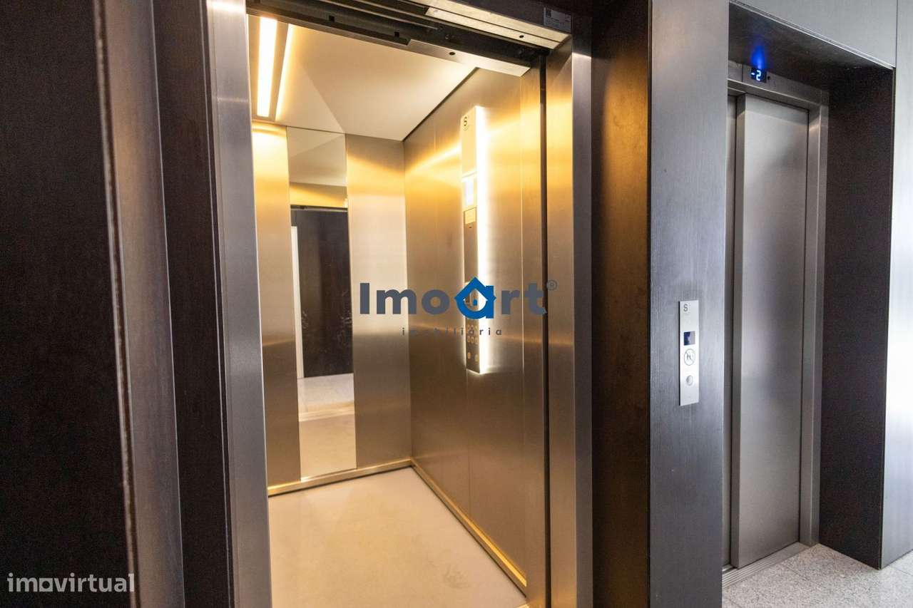 T2 RENOVADO COM VARANDA EXCECIONAL NA PRELADA !-13