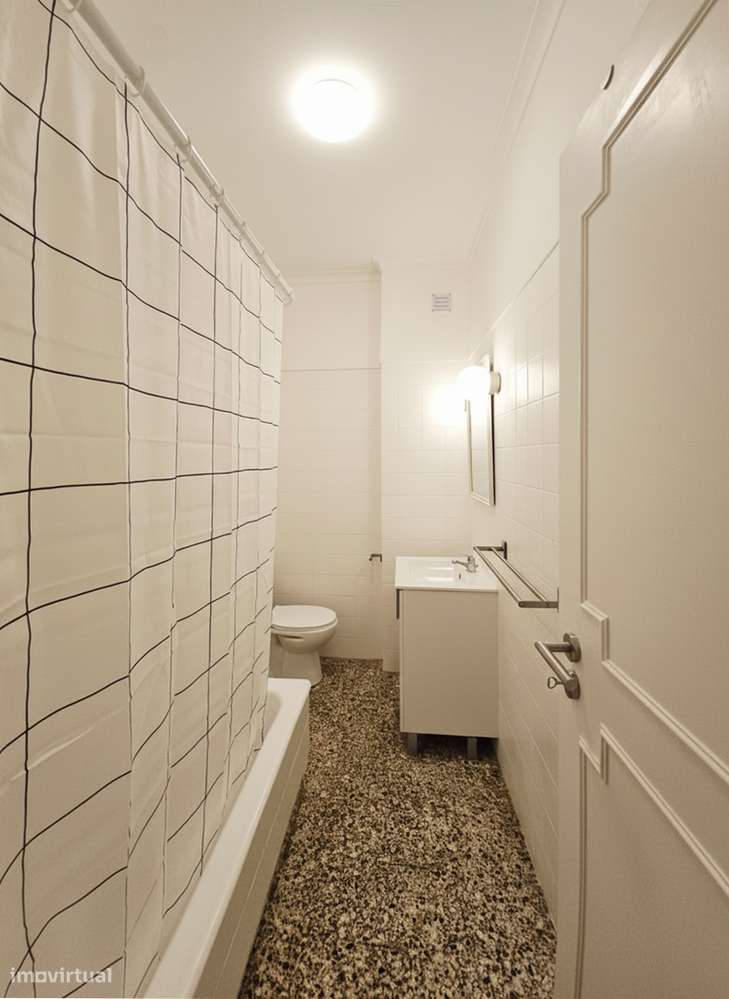 T1 Renovado a Estrear com Marquise | Avenida de Roma / Campo Pequeno - Grande imagem: 4/12