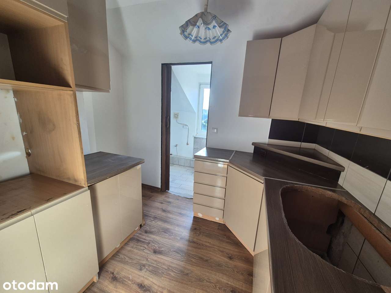 Lokal na 2 piętrze, Jarocin, ul. Wojska Polskiego, do zamieszkania!-2