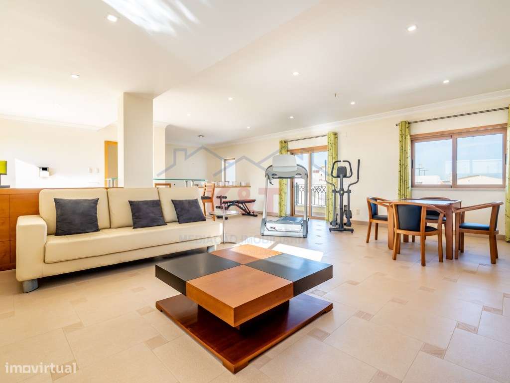 Moradia T5 de Luxo + Apartamento T3 - Lagoa-6