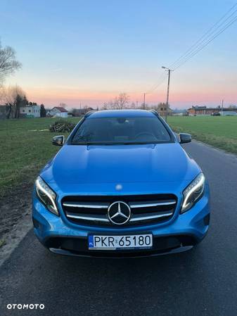 Mercedes-Benz GLA 250 7G-DCT - 3