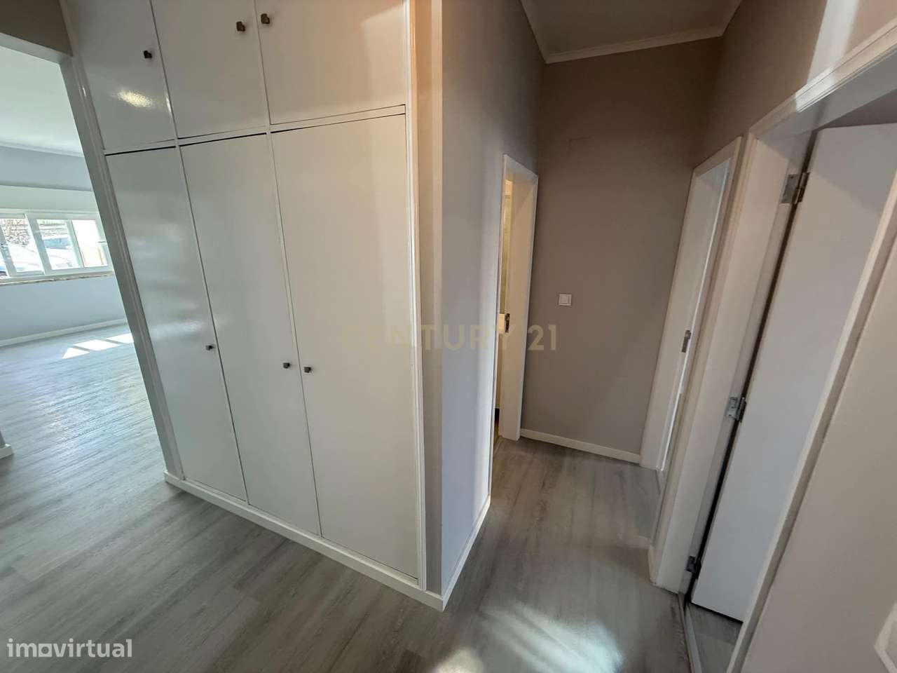Apartamento T3 Laranjeiro, Almada a 20 minutos de Lisboa - Grande imagem: 3/9