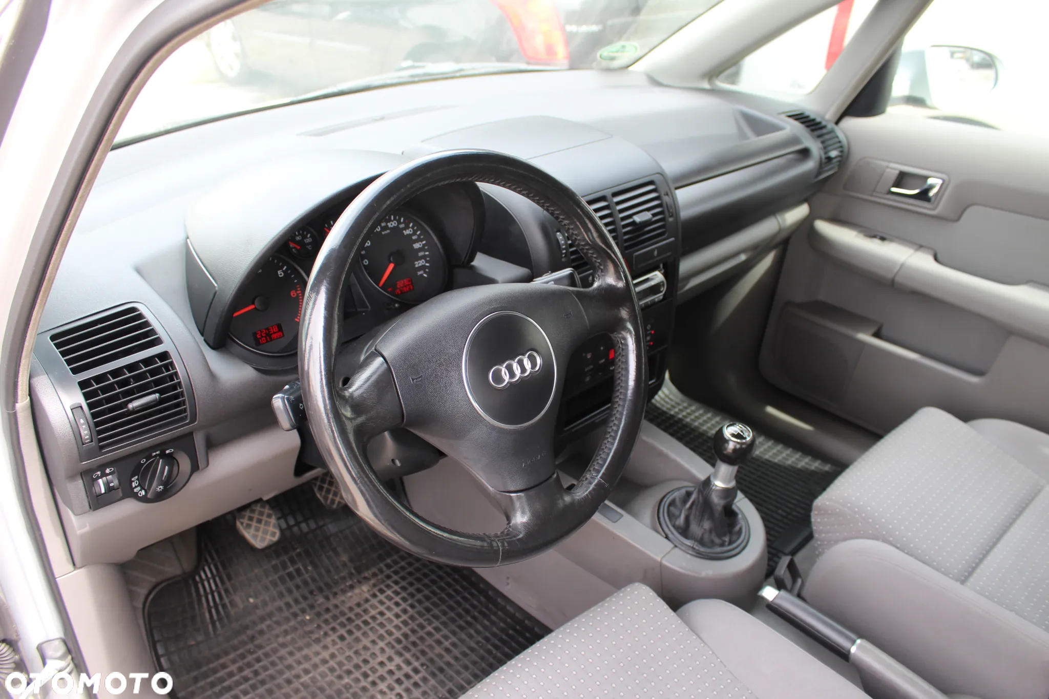 Audi A2 1.4 - 5