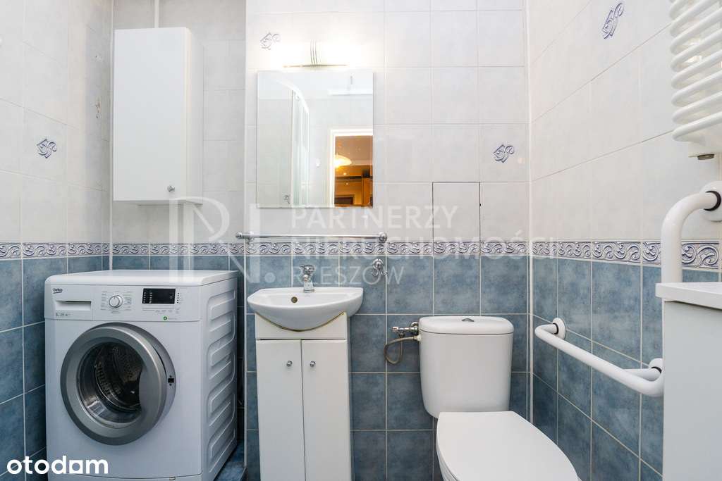 CENTRUM - Przestronne 2 pokojowe mieszkanie !-6