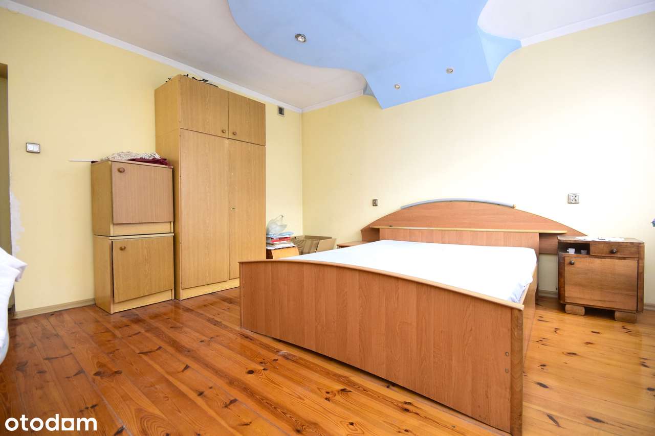 Zamieszkaj w centrum Jaworzna! Idealna okazja na własny dom!-8