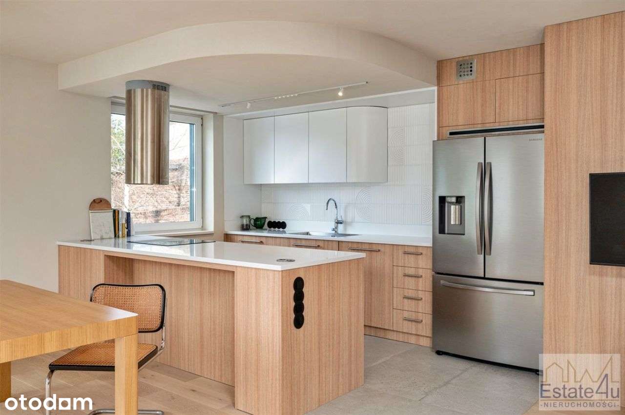 Jak dom, ogród, własny garaż, winda. Przytulne :)-1