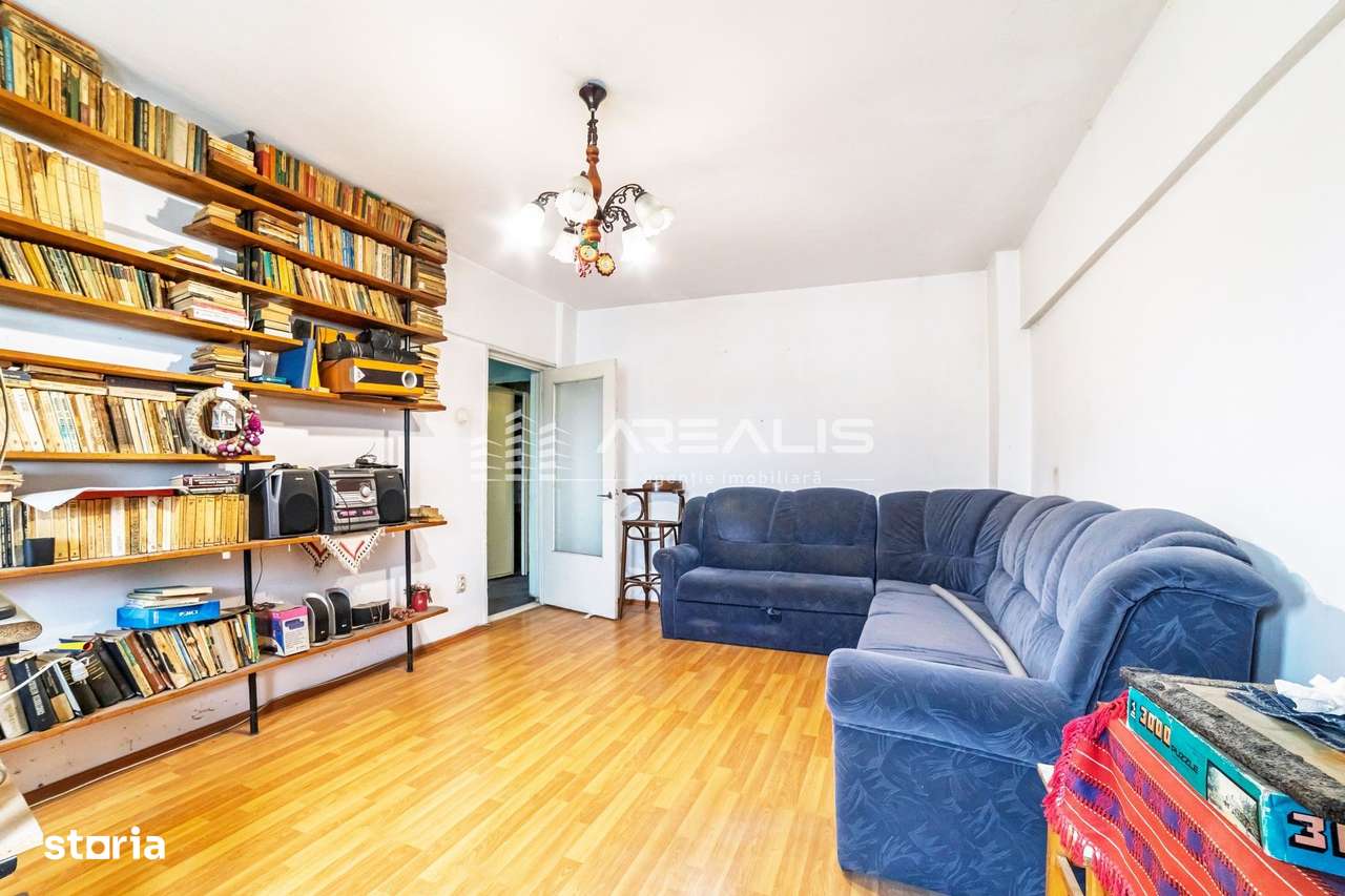 Apartament spațios 3 camere, central - Imagine principală: 1/12