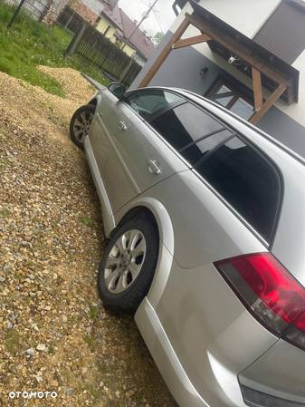 Opel Vectra 1.9 CDTI Cosmo - 9