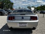 Ford Mustang - 5