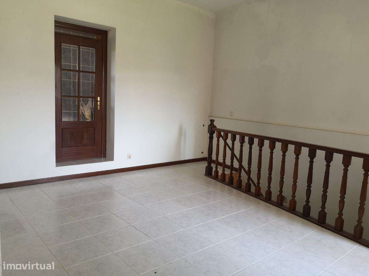 Moradia c/2 habitações + terreno p/construir / Escariz / Arouca-10