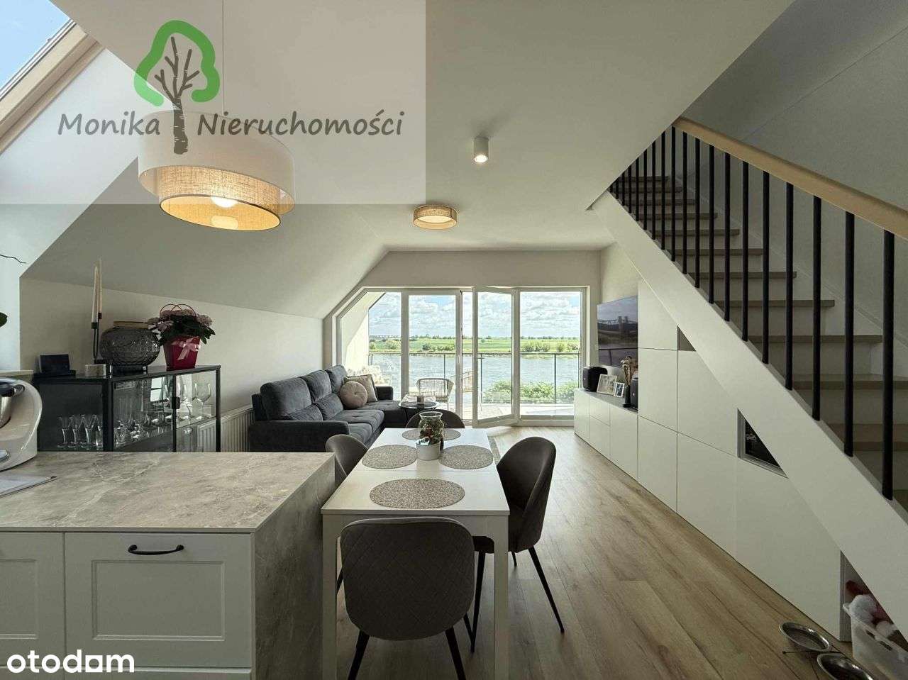 Dwupoziomowy apartament z widokiem na Wisłę - sprz