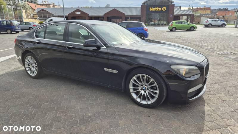 BMW Seria 7 740d xDrive - 3