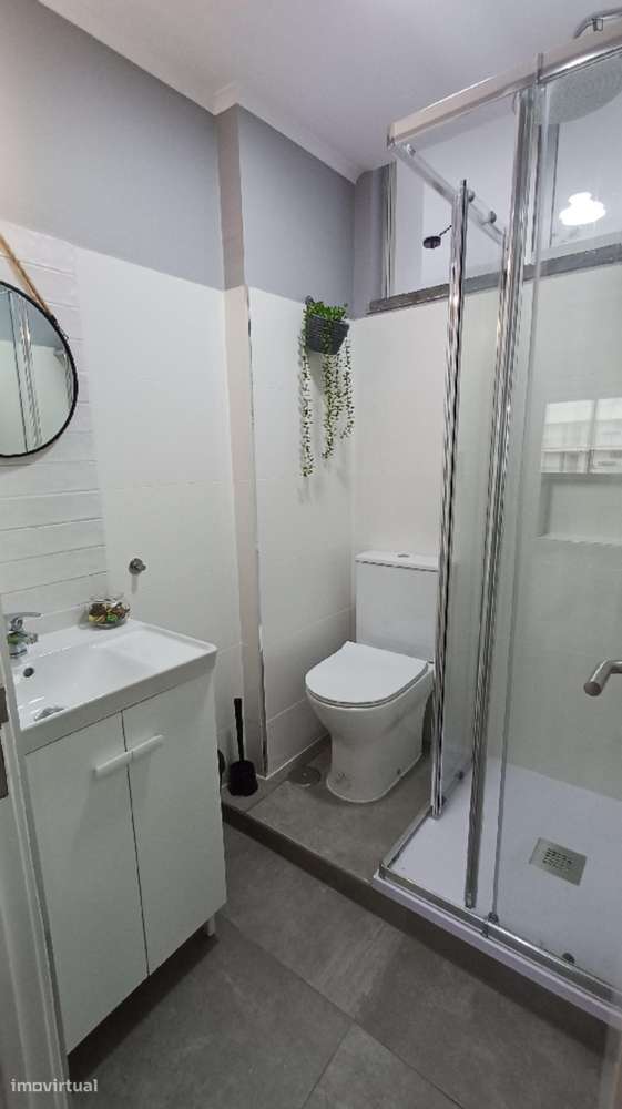 Quarto - localizado em Almada Lisbon - Grande imagem: 4/7