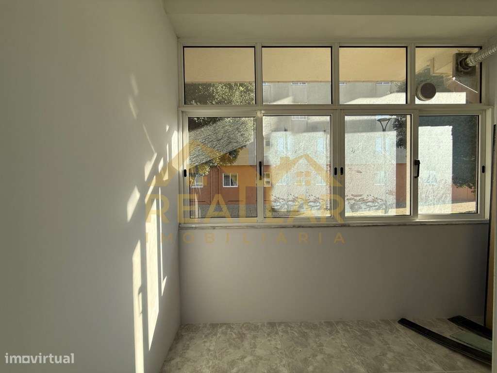 Apartamento T2 + 1 Remodelado em Vila do Conde - Grande imagem: 3/27