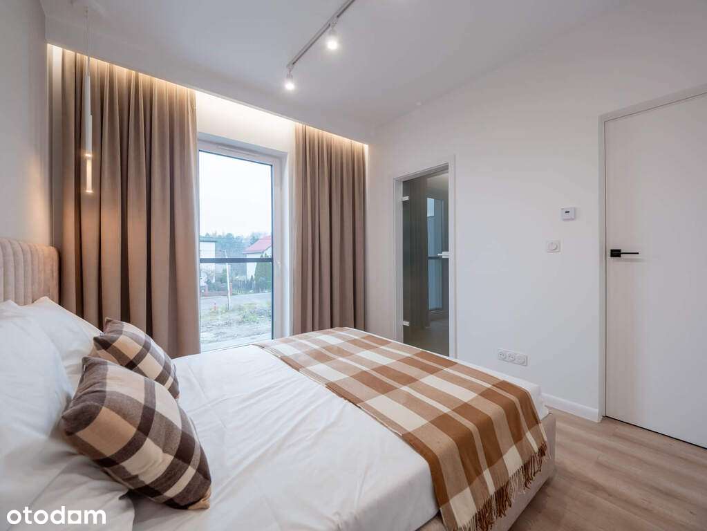 Apartament z ogródkiem i 2 m. parkingowymi-8